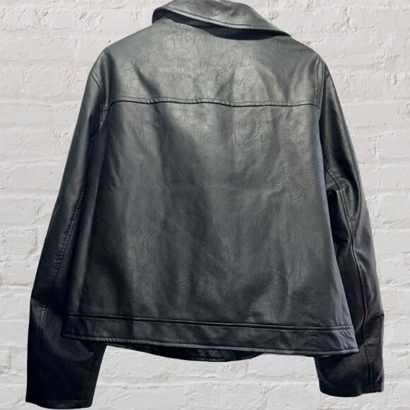 3X Fashion Nova Black Leather Jacket with Metal Ringlets Accents NWT - Picture 4 of 9
